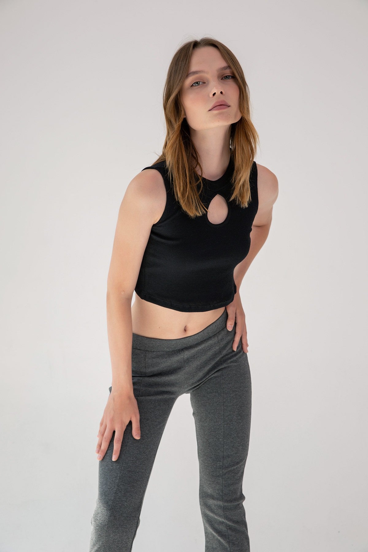 Seraphyne – Rib Crop Top με Cut-Out | Refined Clothing