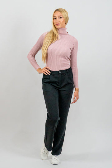 Rosavia – Ριπ Πουλόβερ με Ζιβάγκο