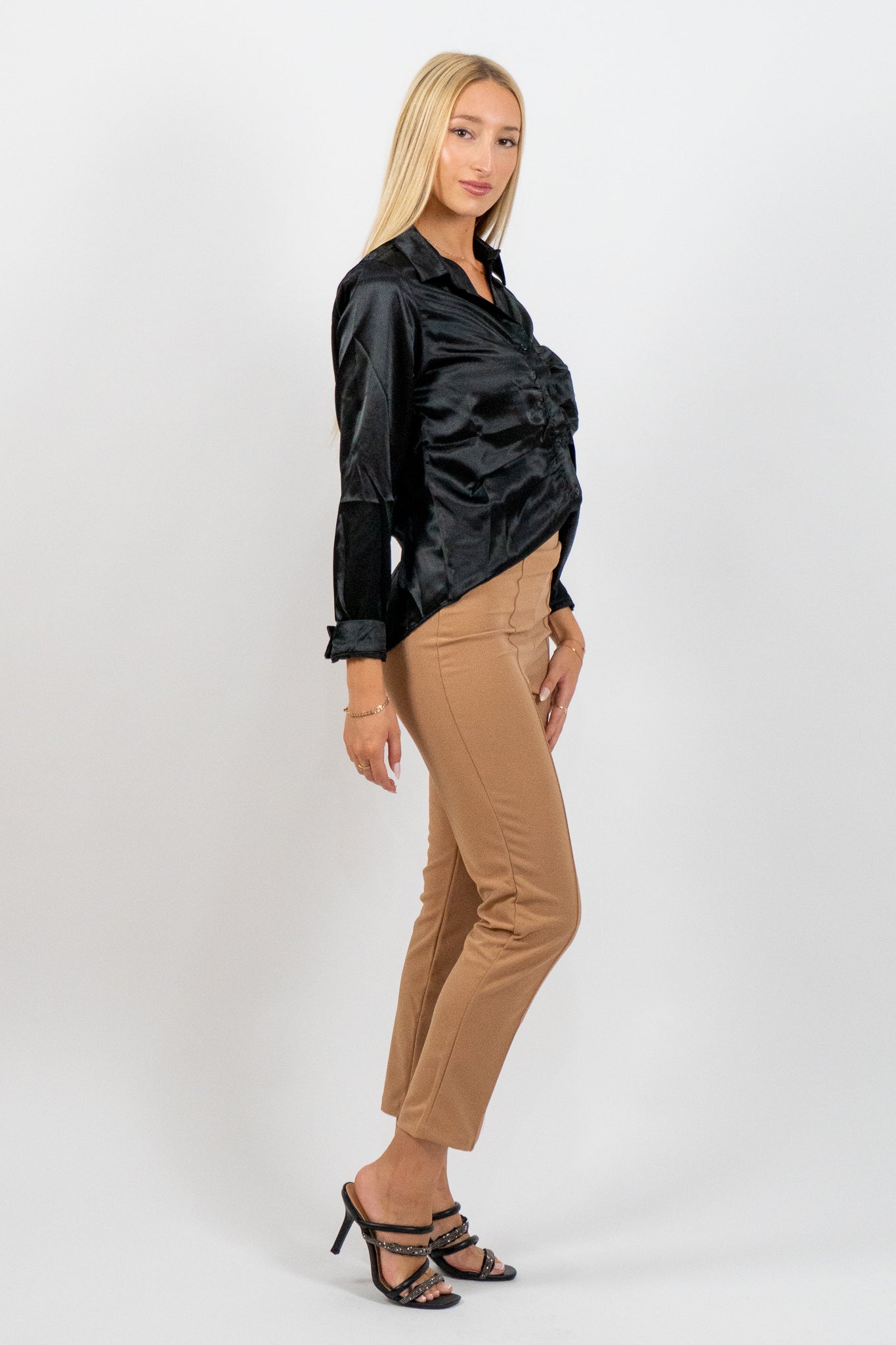 Selvya – Μαύρο Σατέν Πουκάμισο