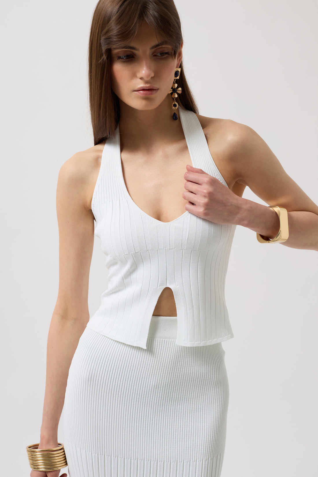 Aerine U – Ριπ Halter Τοπ με U Λαιμόκοψη | Refined Clothing