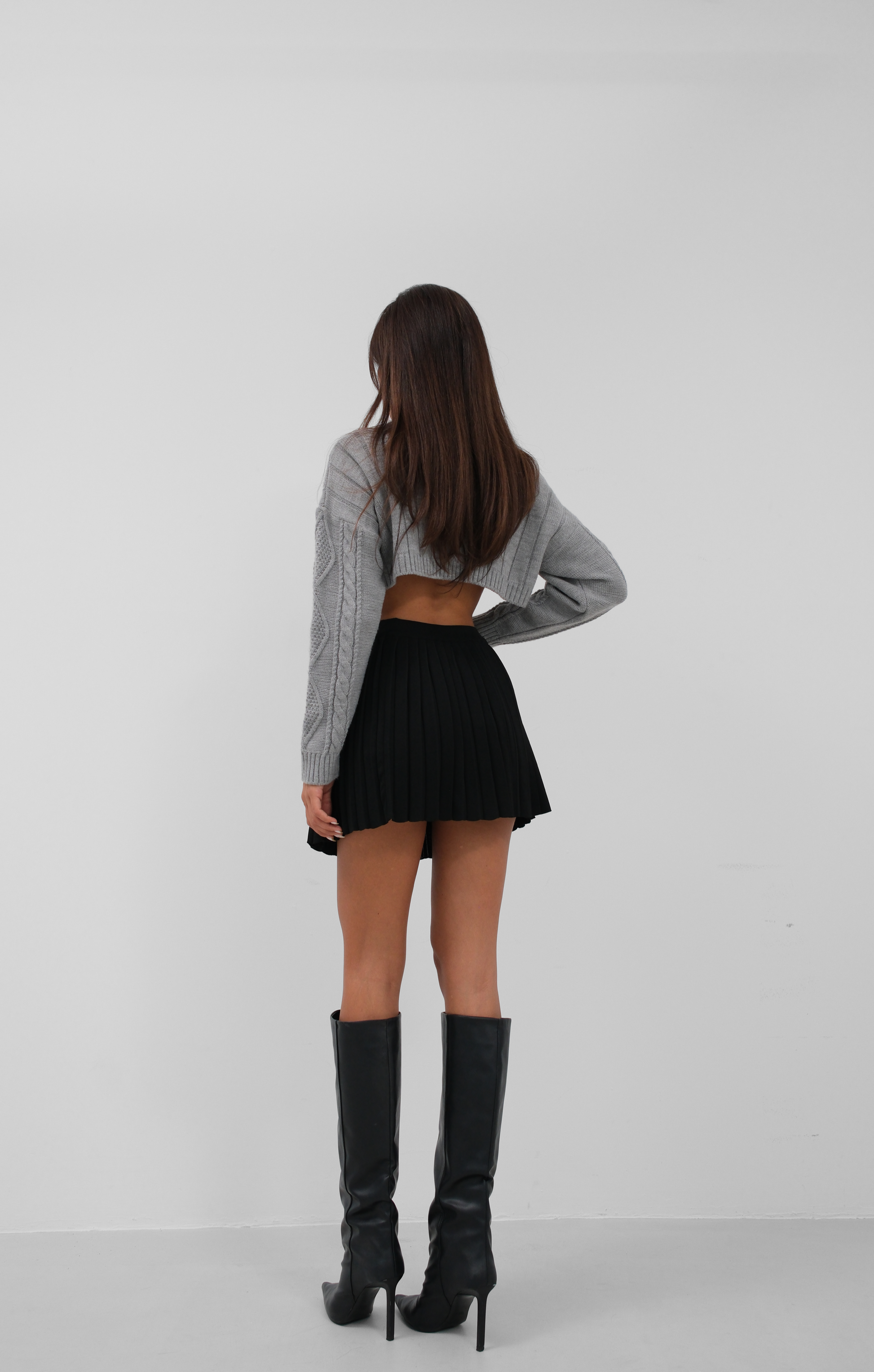 Miravelle – Πλισέ Μίνι Φούστα | Refined Clothing