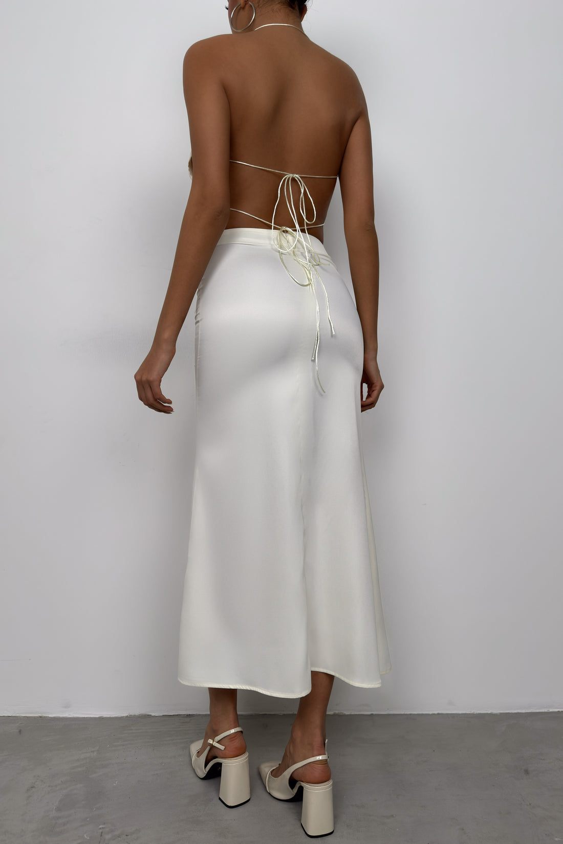 Paradise Collar – Σατινέ Top με Δέσιμο | Refined Clothing