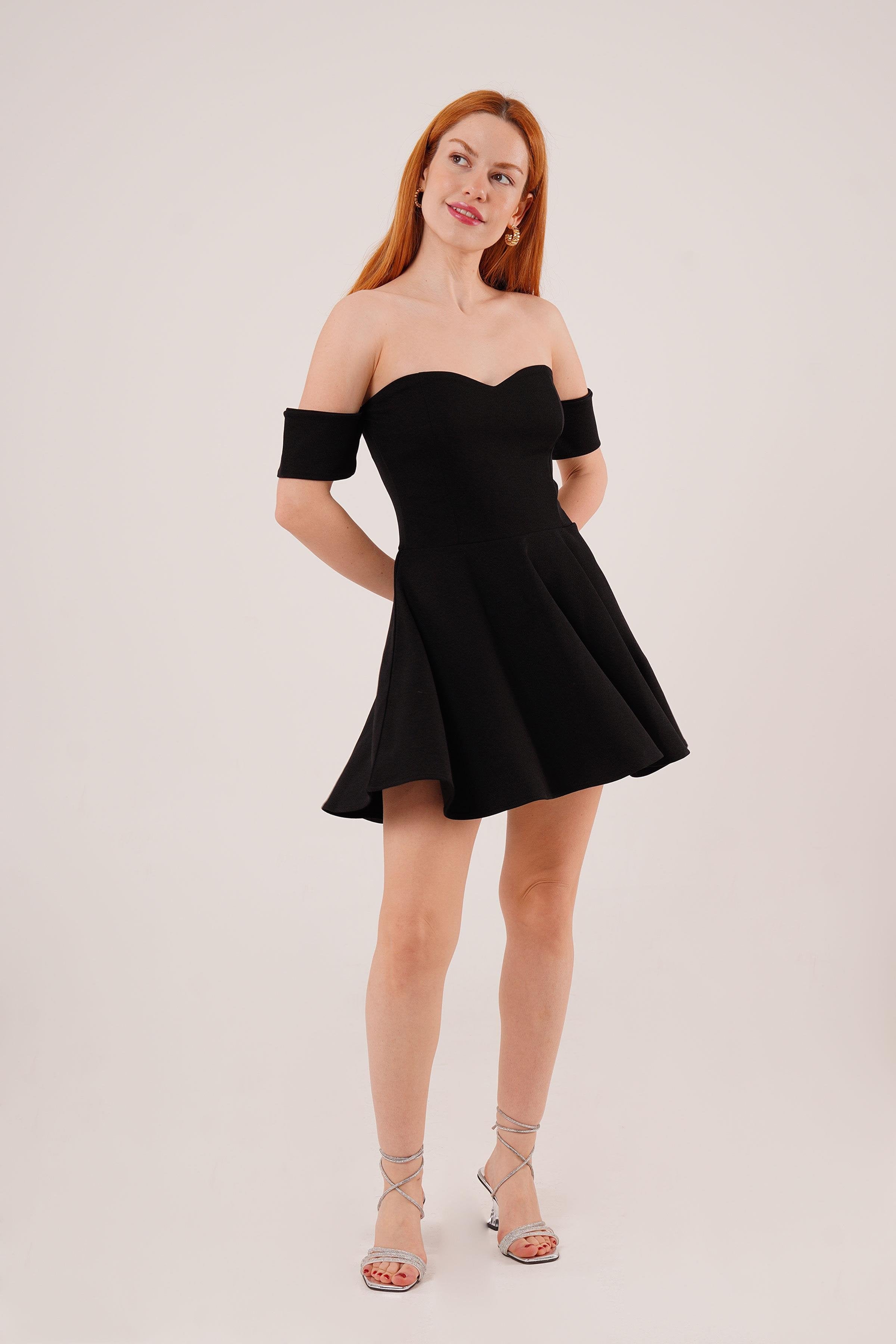 Selvanea – Off Shoulder Μίνι Φόρεμα | Refined Clothing