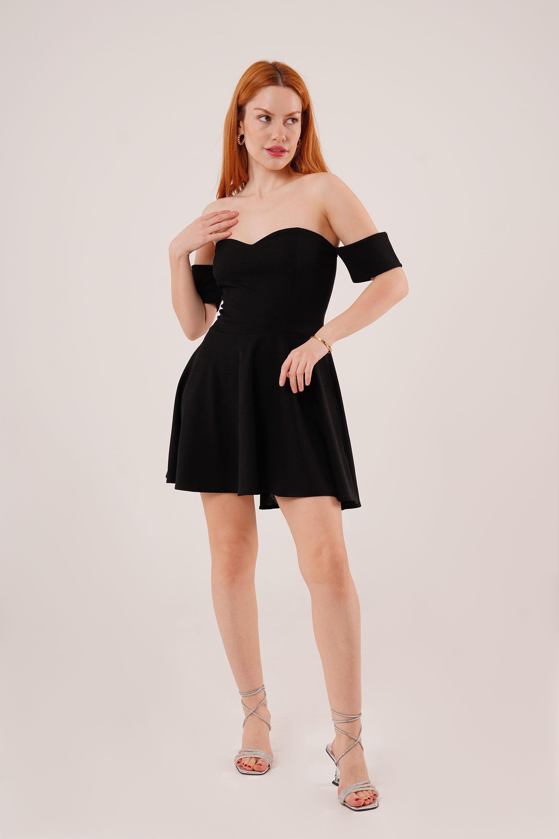 Selvanea – Off Shoulder Μίνι Φόρεμα | Refined Clothing