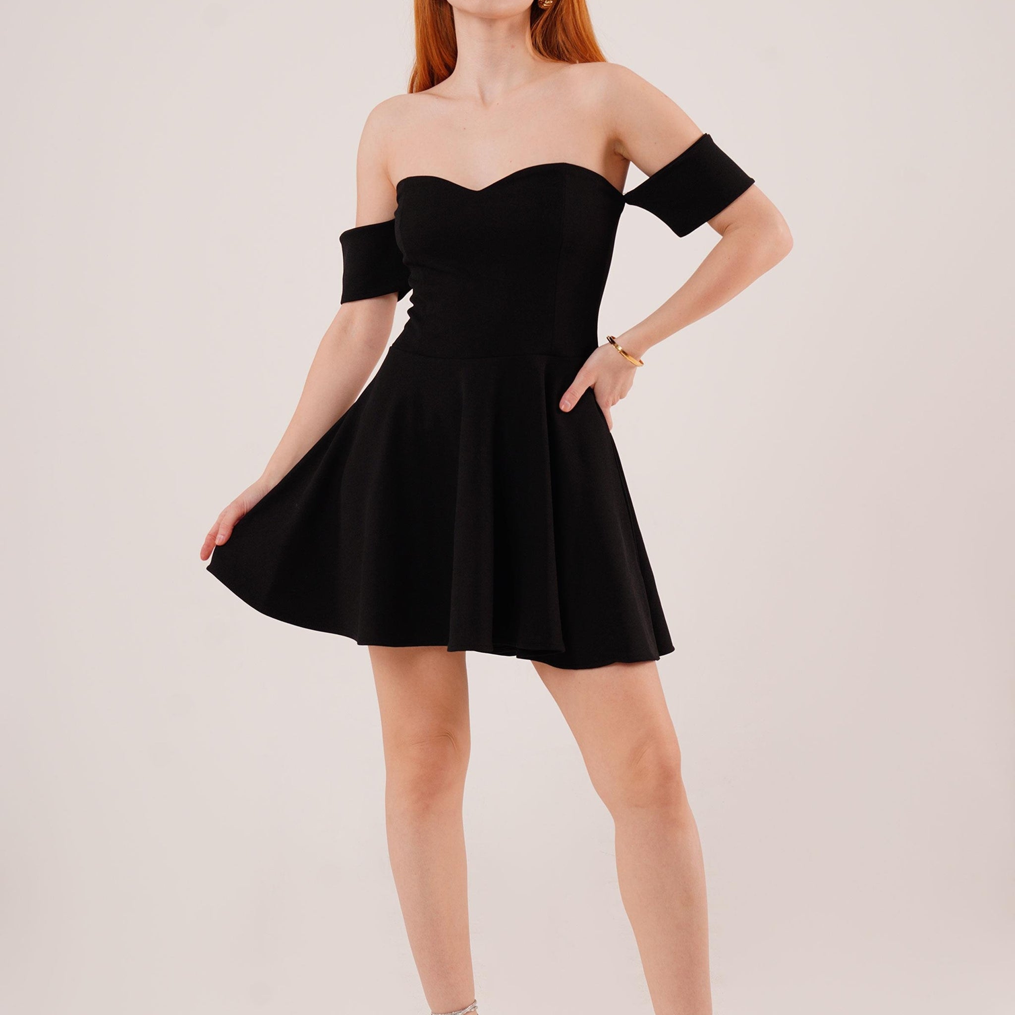 Selvanea – Off Shoulder Μίνι Φόρεμα | Refined Clothing