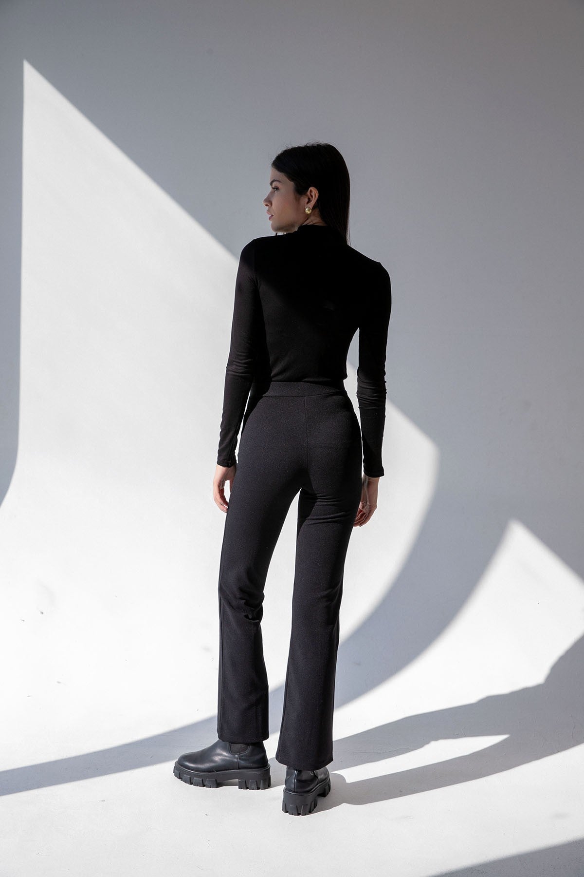 Stylish Trousers – Μαύρο Ψηλόμεσο Παντελόνι | Refined Clothing